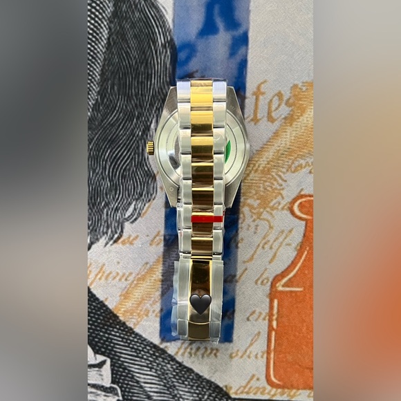 Men’s Luxury Style Automatic Stainless Steel Watch Gold Dial 41mm - Picture 4 of 4